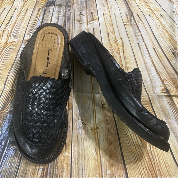 Thom McAn Black Leather Basket Weave Slip On Loafers Size 9 - Picture 1 of 5